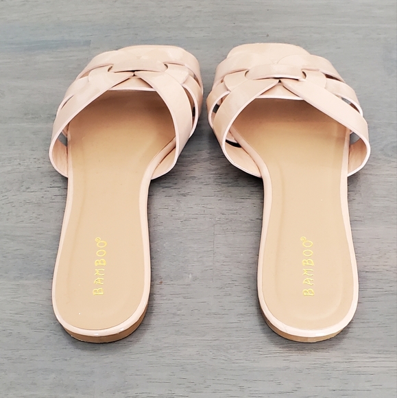 Nude Patent Cross Band Sandal size 7.5 - Picture 4 of 5